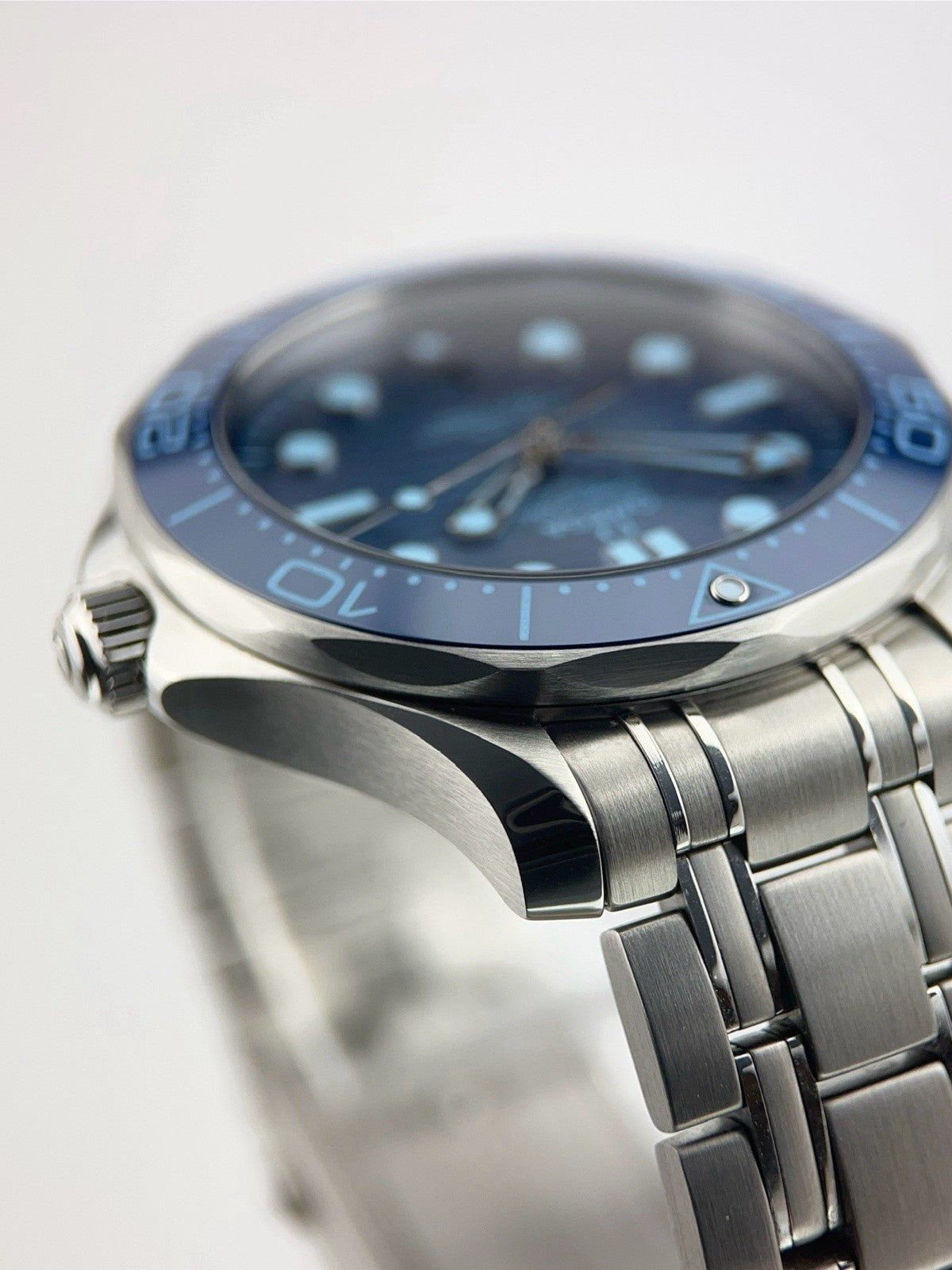 Omega Seamaster Stain. Steel Blue Dial 42mm Automatic Men’s 210.30.42.20.03.003