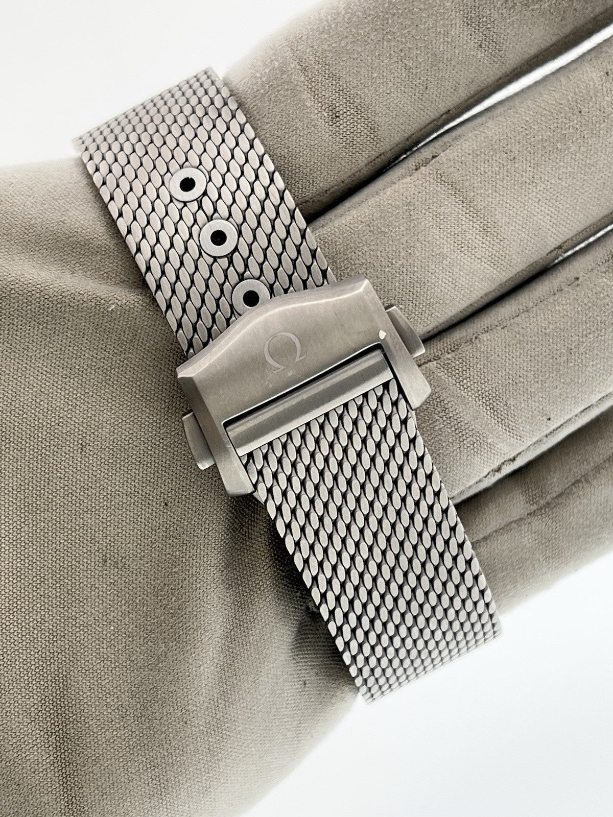 Omega No Time to Die Titanium Brown Dial 42mm NTTD Watch 210.90.42.20.01.001