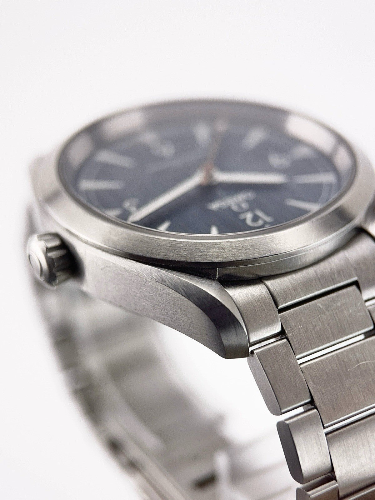 Omega Railmaster Steel Blue Dial 40mm Automatic Men's Watch 220.10.40.20.03.001