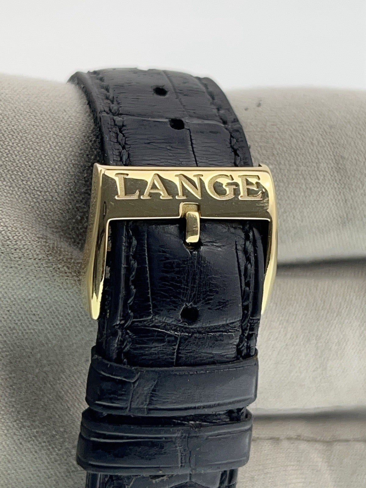 A. Lange & Sohne 18k Yellow Gold Silver Dial Manual Wind Men's Watch 206.021