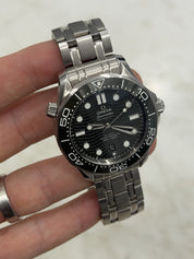Omega Seamaster 300M GREEN Dial Steel 42mm Automatic Mens 210.30.42.20.10.001