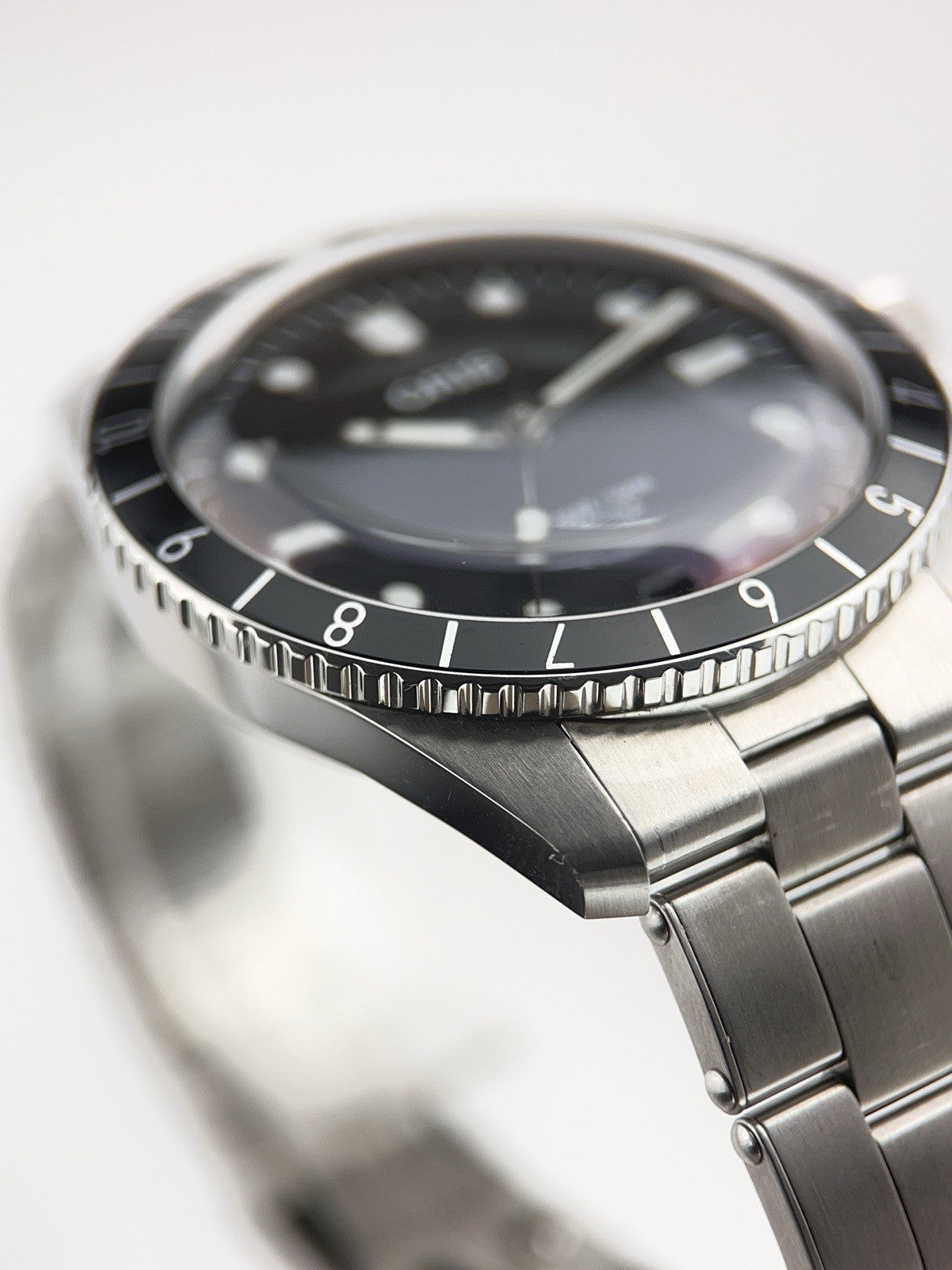 Oris Divers Sixty-Five 12H Calibre 400 Steel Automatic Men's Watch 7772