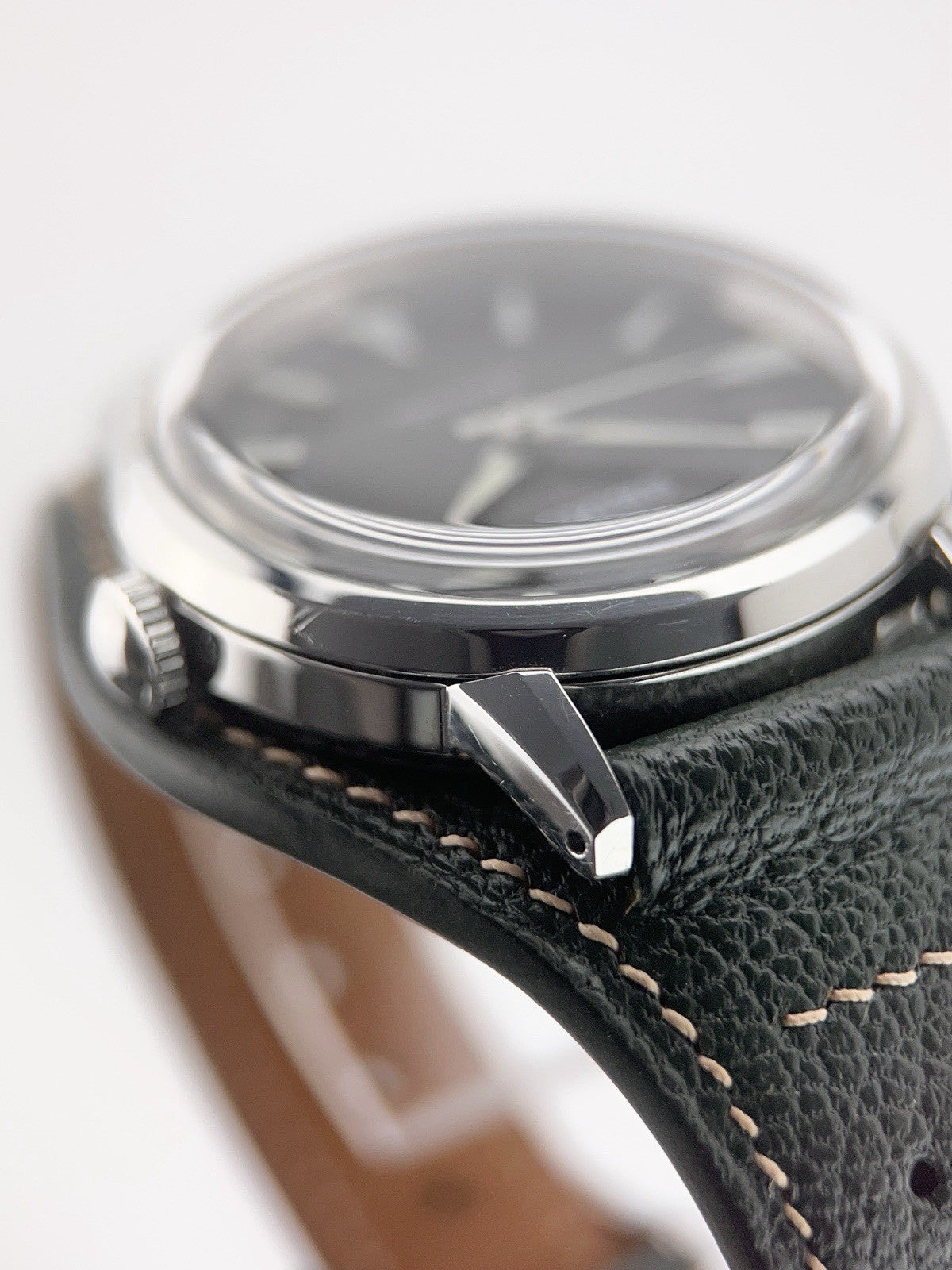 Seiko Prospex Alpinist Steel Black Dial 36.6mm Automatic Men’s Watch SJE085J1