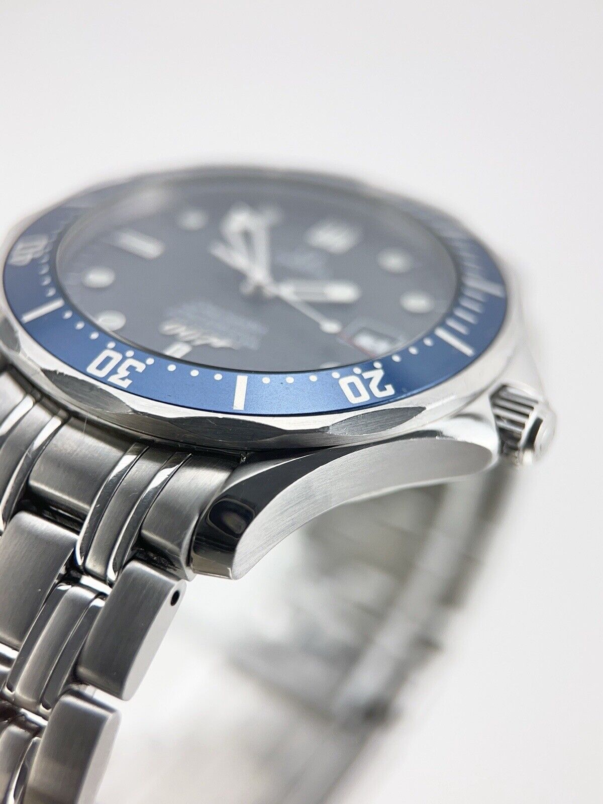 Omega Seamaster Diver 300m 007 Edition Steel Blue Dial 41mm Automatic 2537.80.00