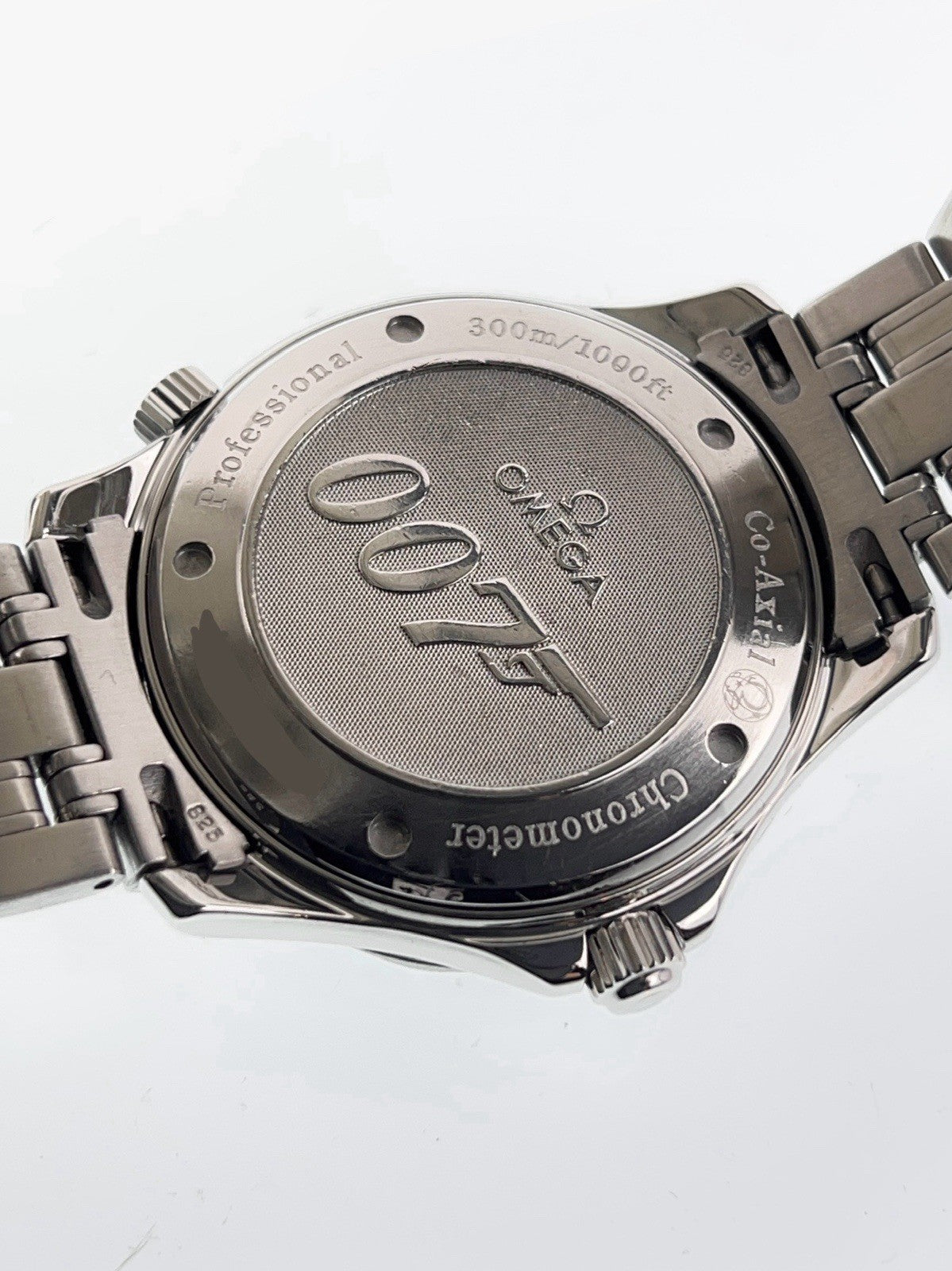 Omega Seamaster “James Bond” Stainless Steel Blue Dial 41mm Automatic 2226.80