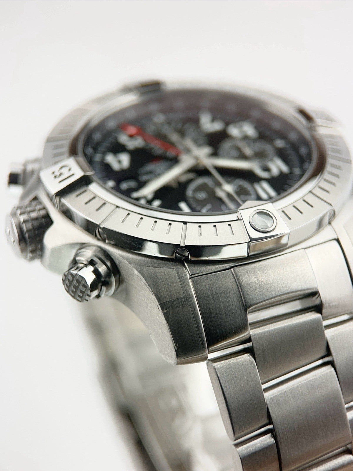 Breitling Avenger 45 Chronograph A24315