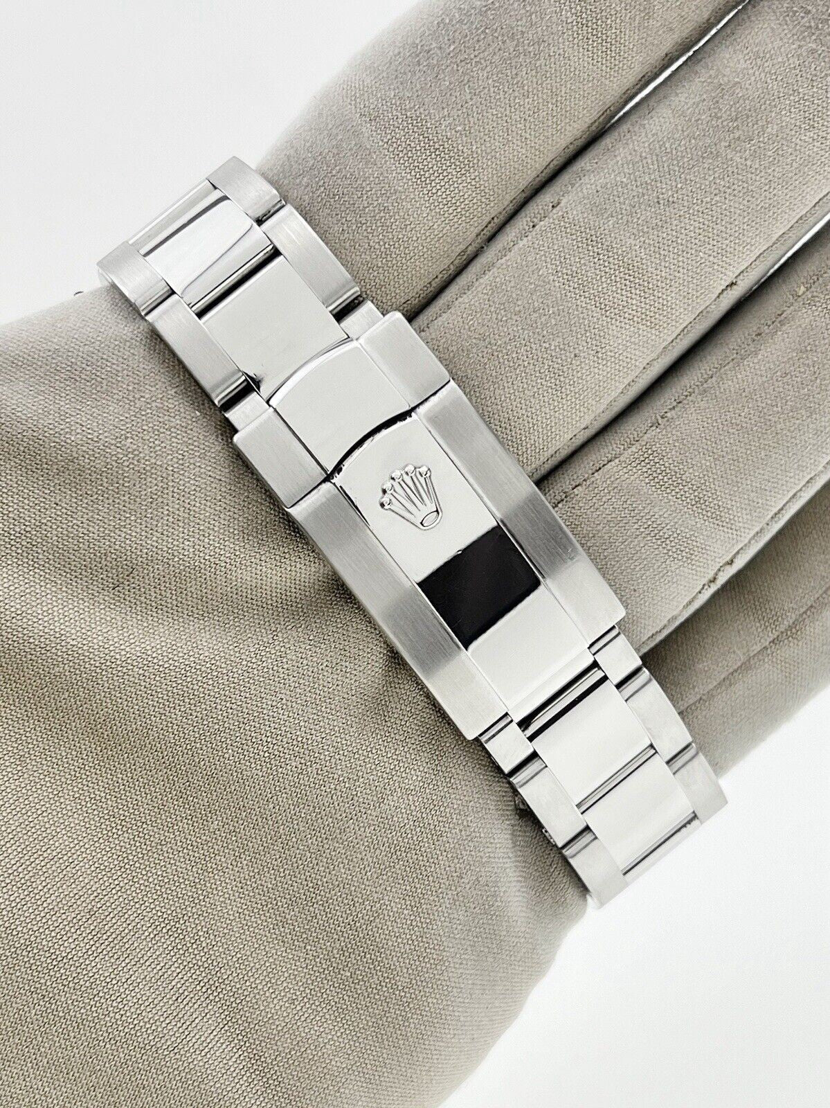 Rolex Datejust II Stainless Steel 41mm White Dial Automatic Men’s Watch 116300