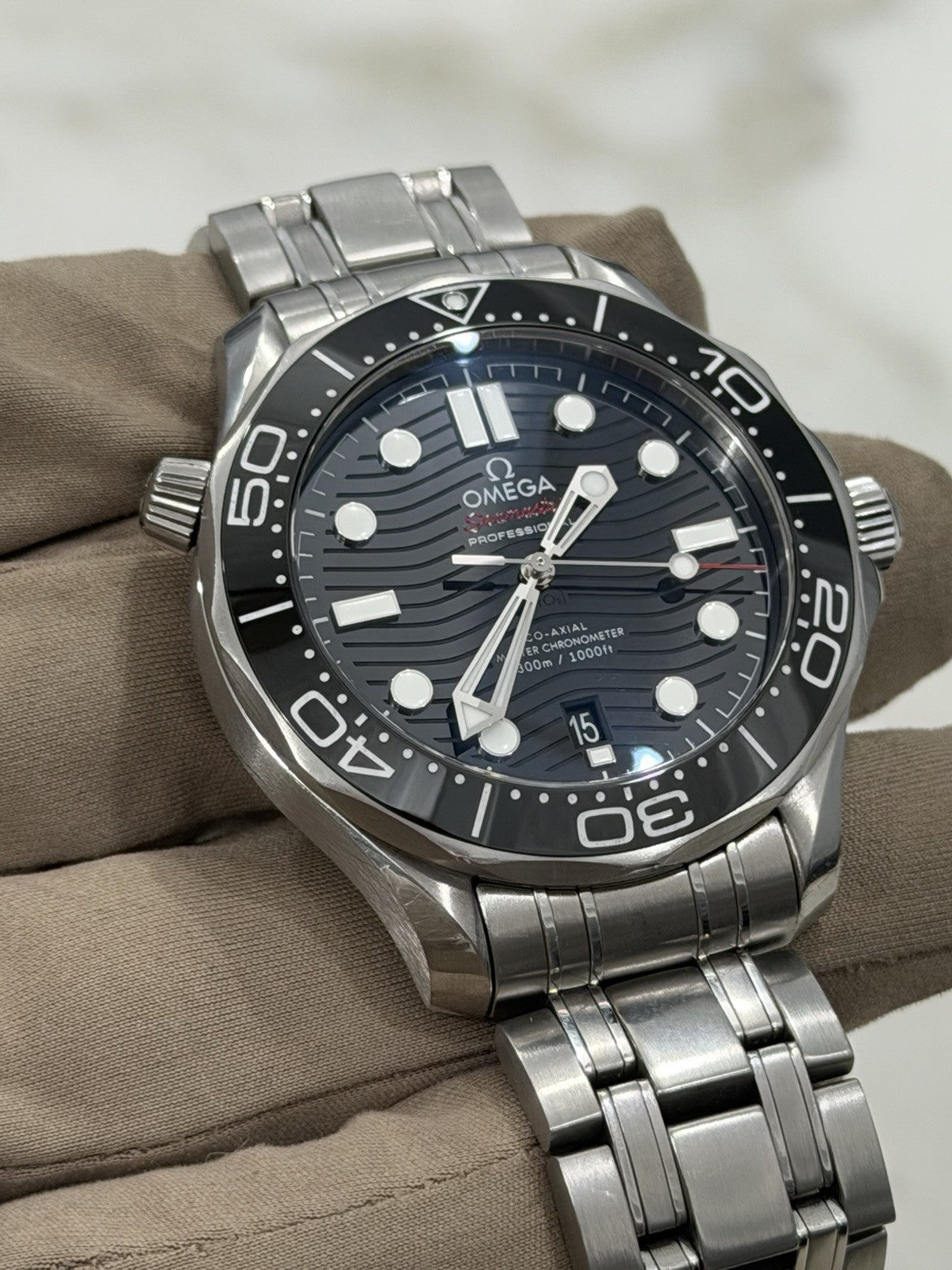 Omega Seamaster Professional 300m Diver Black Ceramic Watch 210.30.42.20.01.001