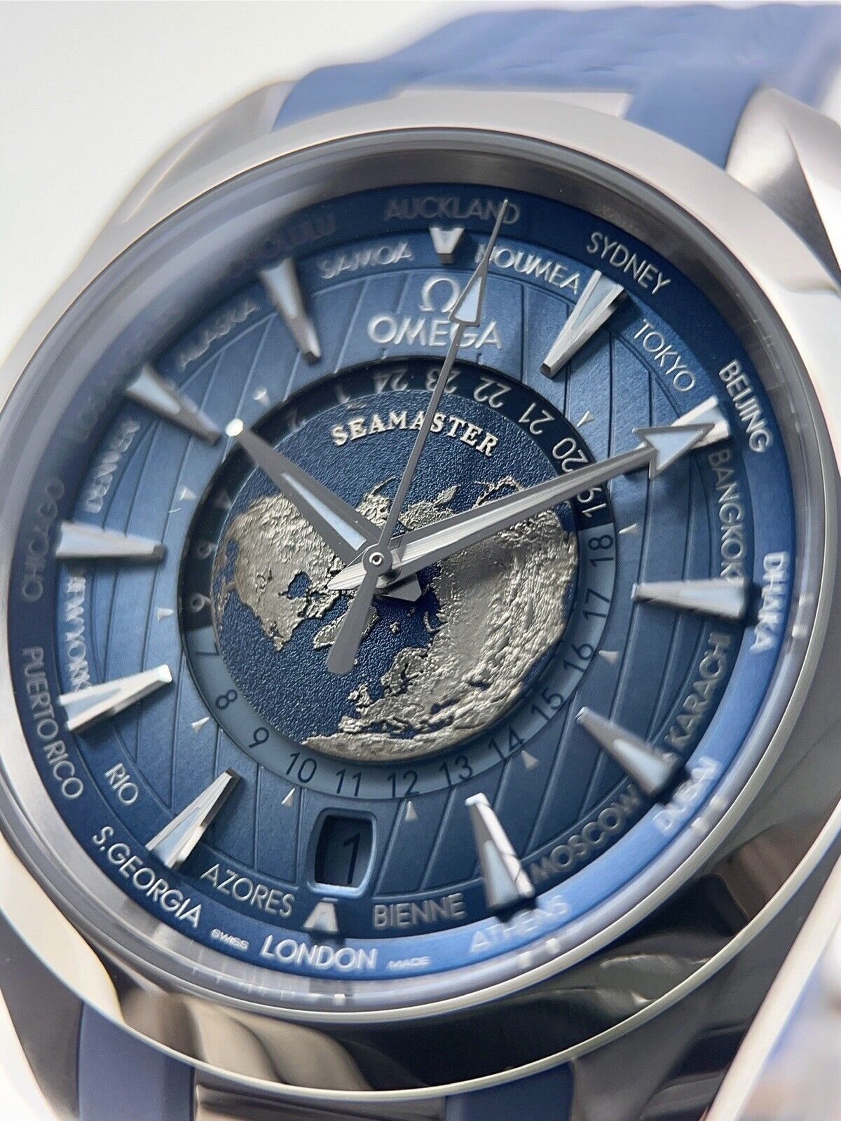 NEW 2024 Omega Seamaster Aqua Terra Worldtimer Summer Blue 43mm Automatic Watch