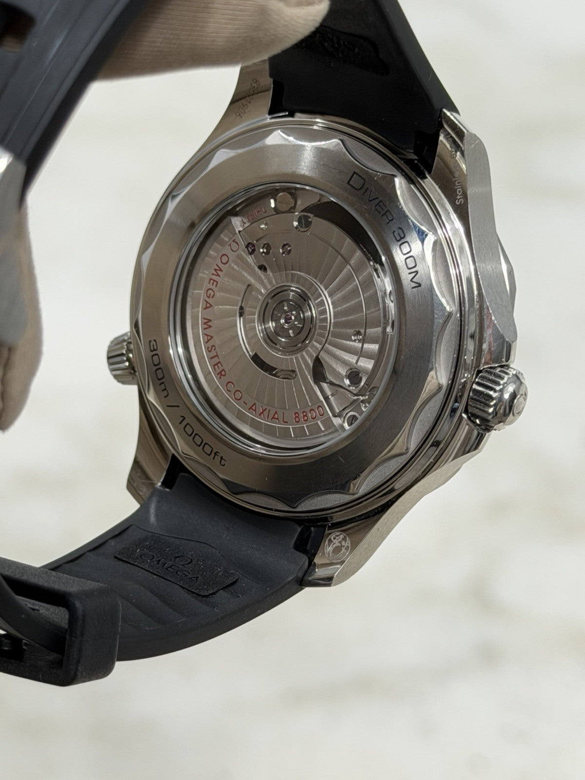 Omega Seamaster Steel White Dial 42mm Automatic Men's Watch 210.32.42.20.04.001