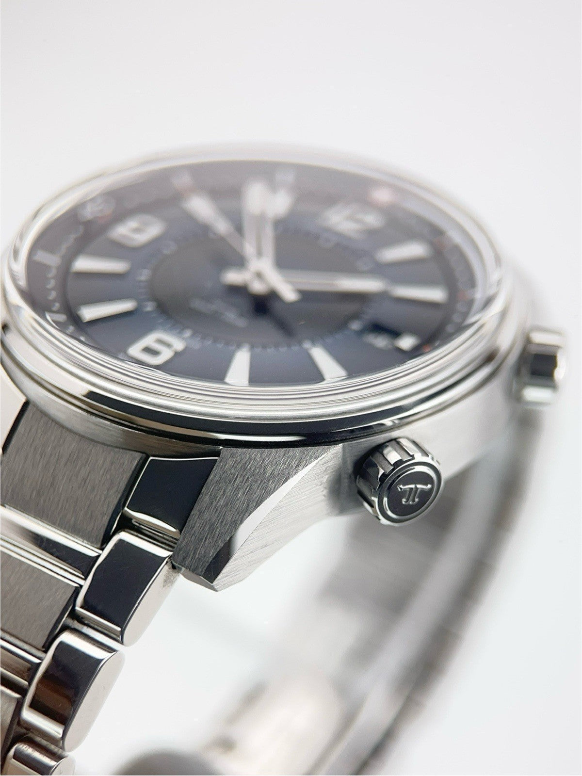 Jaeger-LeCoultre Stainless Steel Blue Dial 42mm Automatic Men’s Watch Q9038180