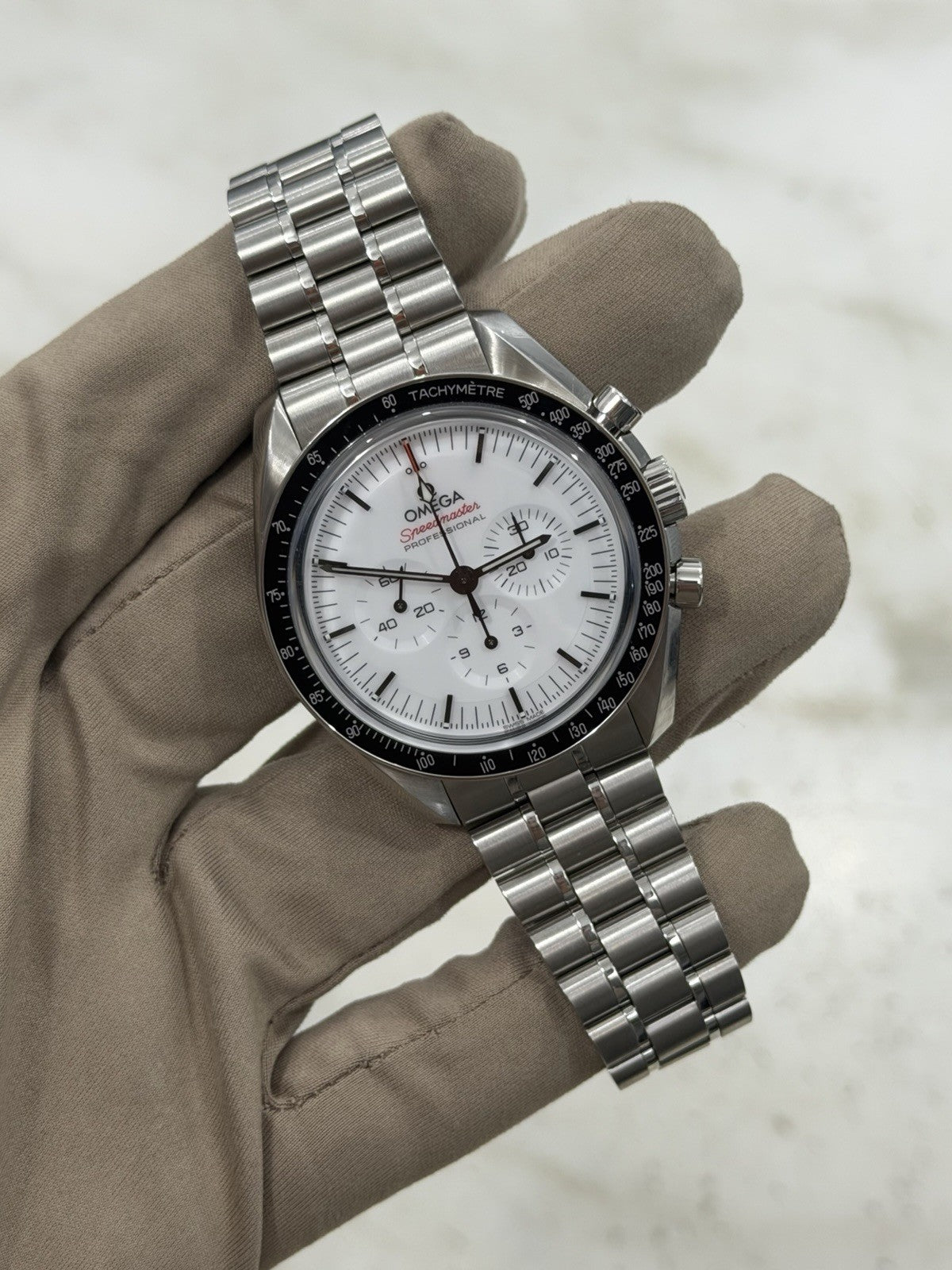 2025 Omega Speedmaster White Dial 42mm Manual Wind Men's 310.30.42.50.04.001