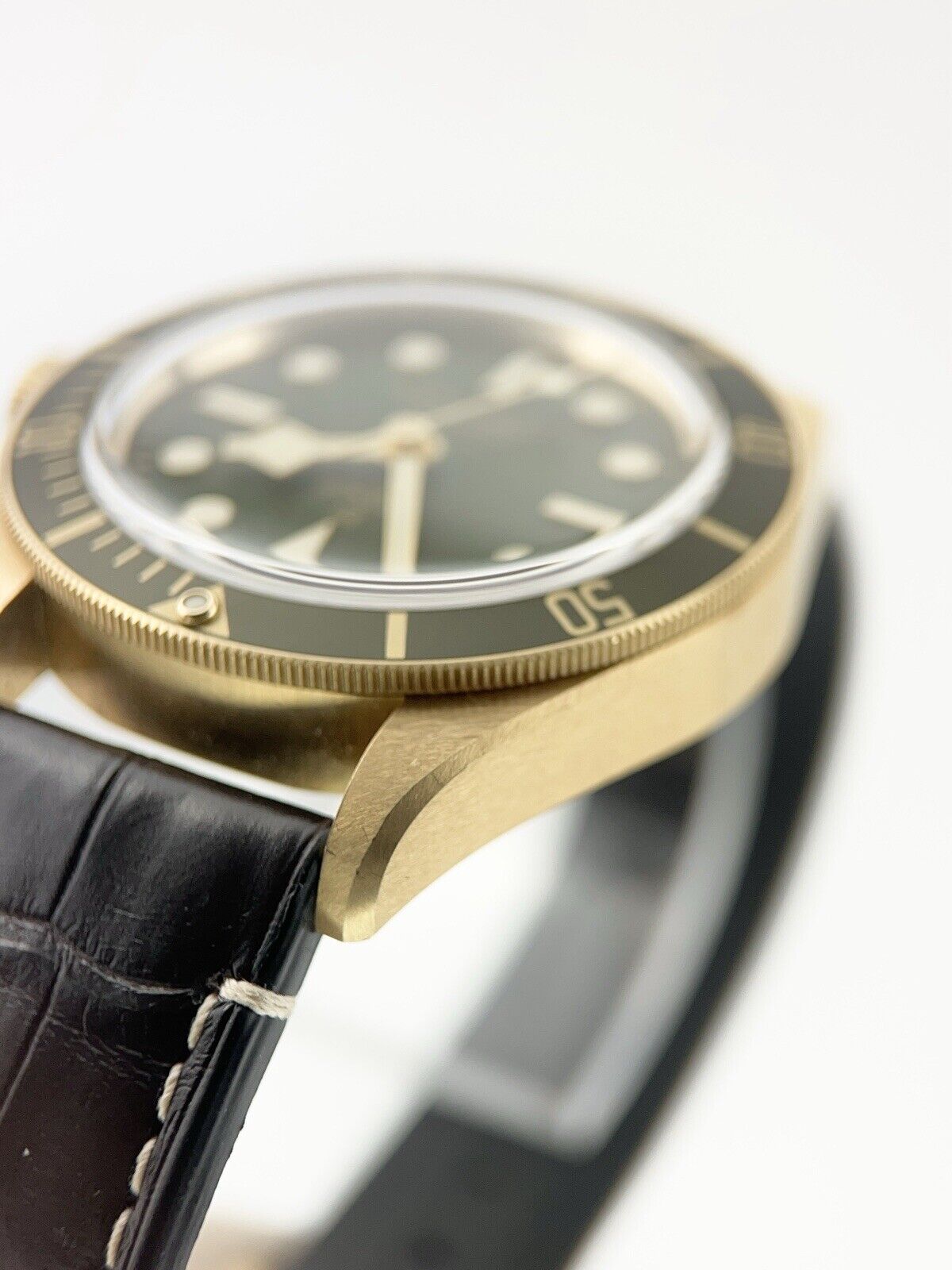 2023 Tudor Black Bay 18k Yellow Gold Green Dial 39mm Automatic Watch 79018V