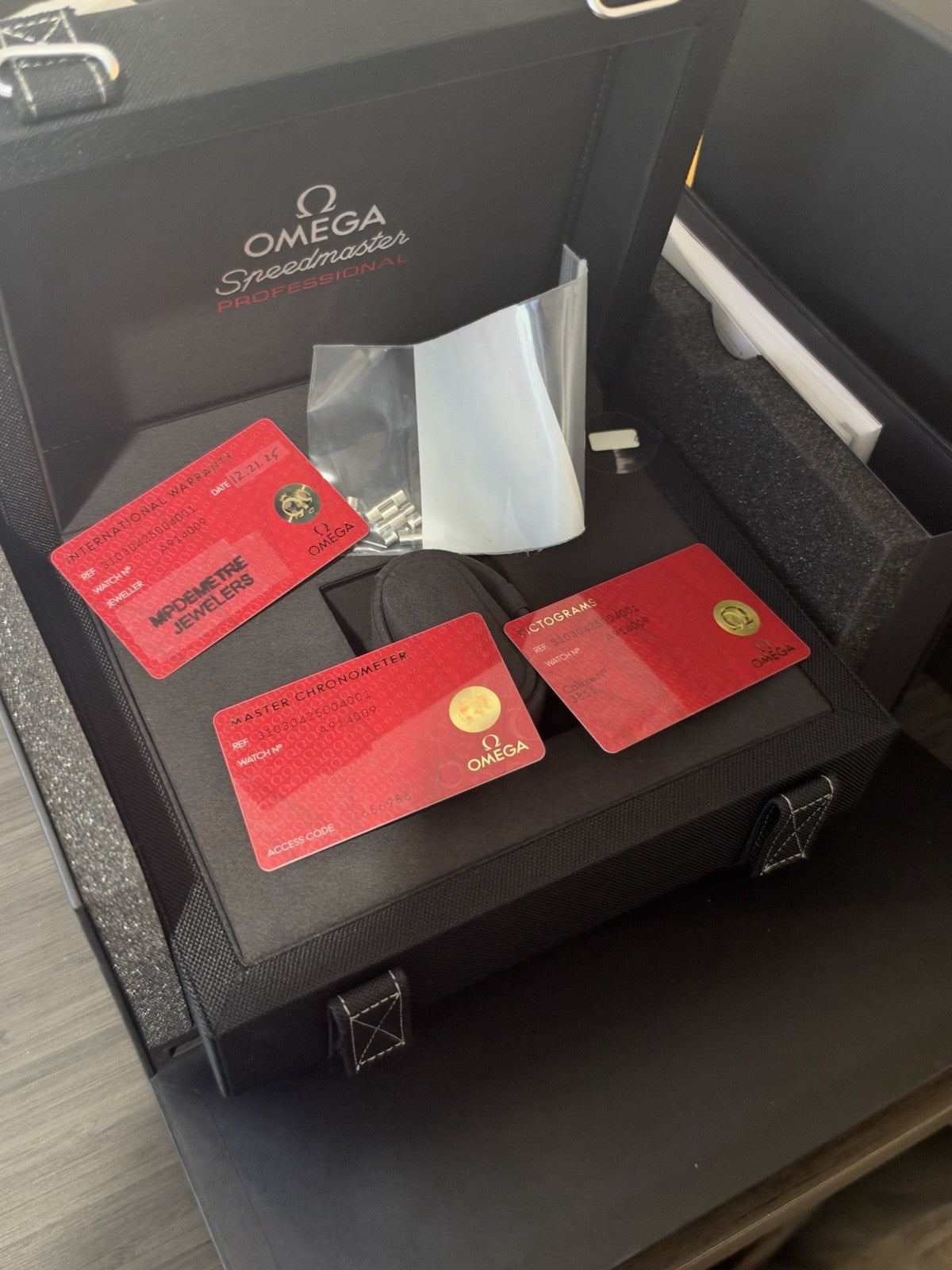 2025 Omega Speedmaster White Dial 42mm Manual Wind Watch 310.30.42.50.04.001
