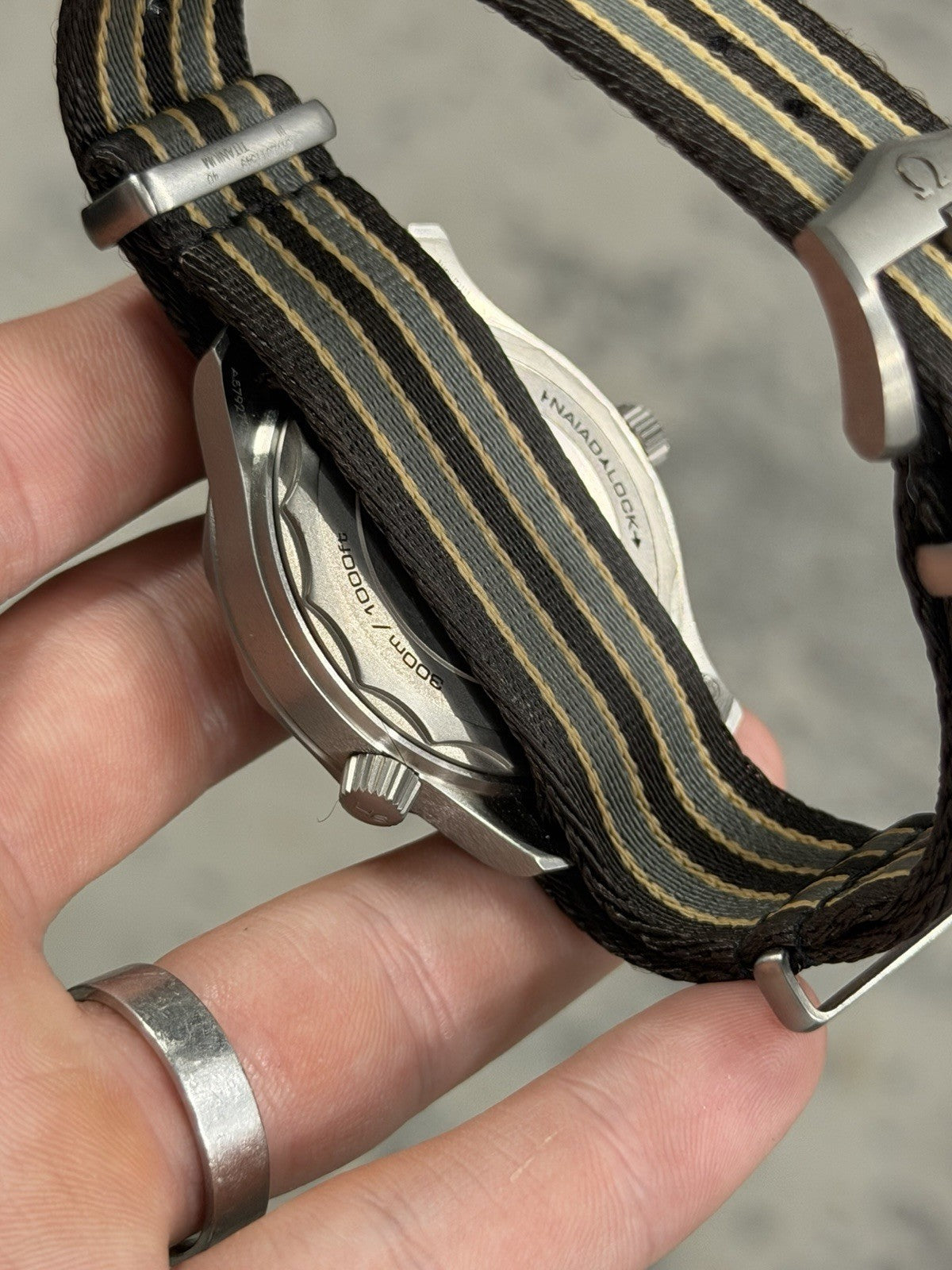 Omega Seamaster NTTD James Bond 007 No Time To Die Watch - 210.92.42.20.01.001