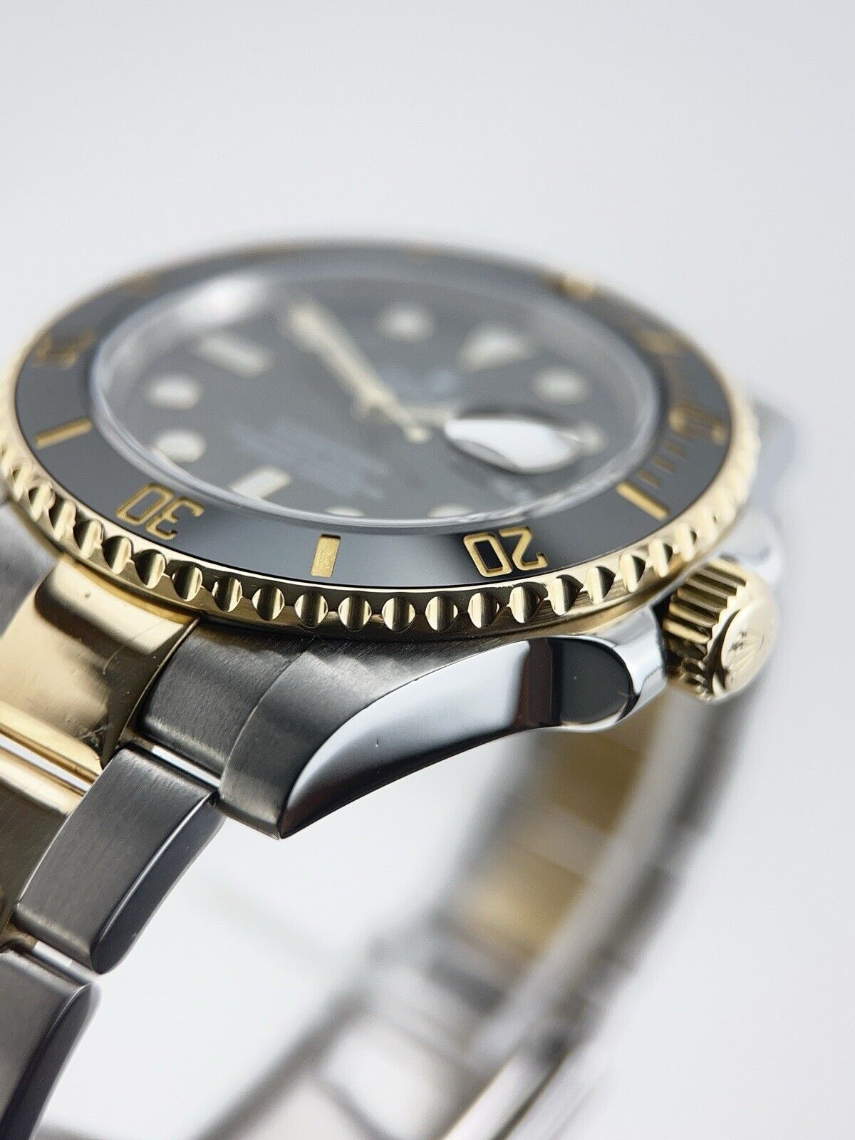 Rolex Submariner Date Gold and SS Two Tone 40mm Automatic Men’s Watch 116613LN