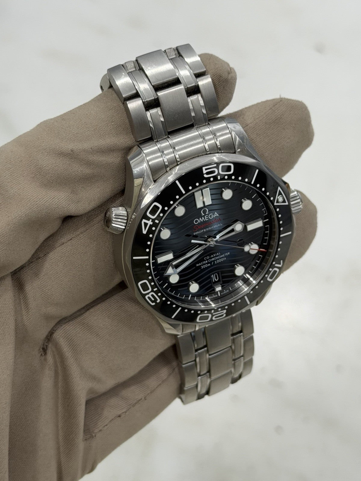 Omega Seamaster Men's Black Dial Swiss Automatic Watch 210.30.42.20.01.001