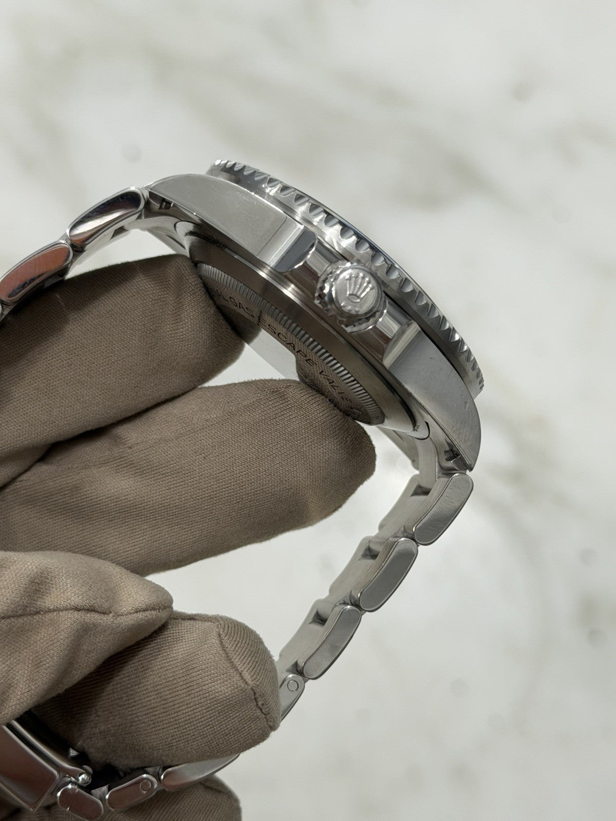 2021 Rolex Red Sea-Dweller 126600 Automatic Oyster 43mm Black Dial Men's Watch