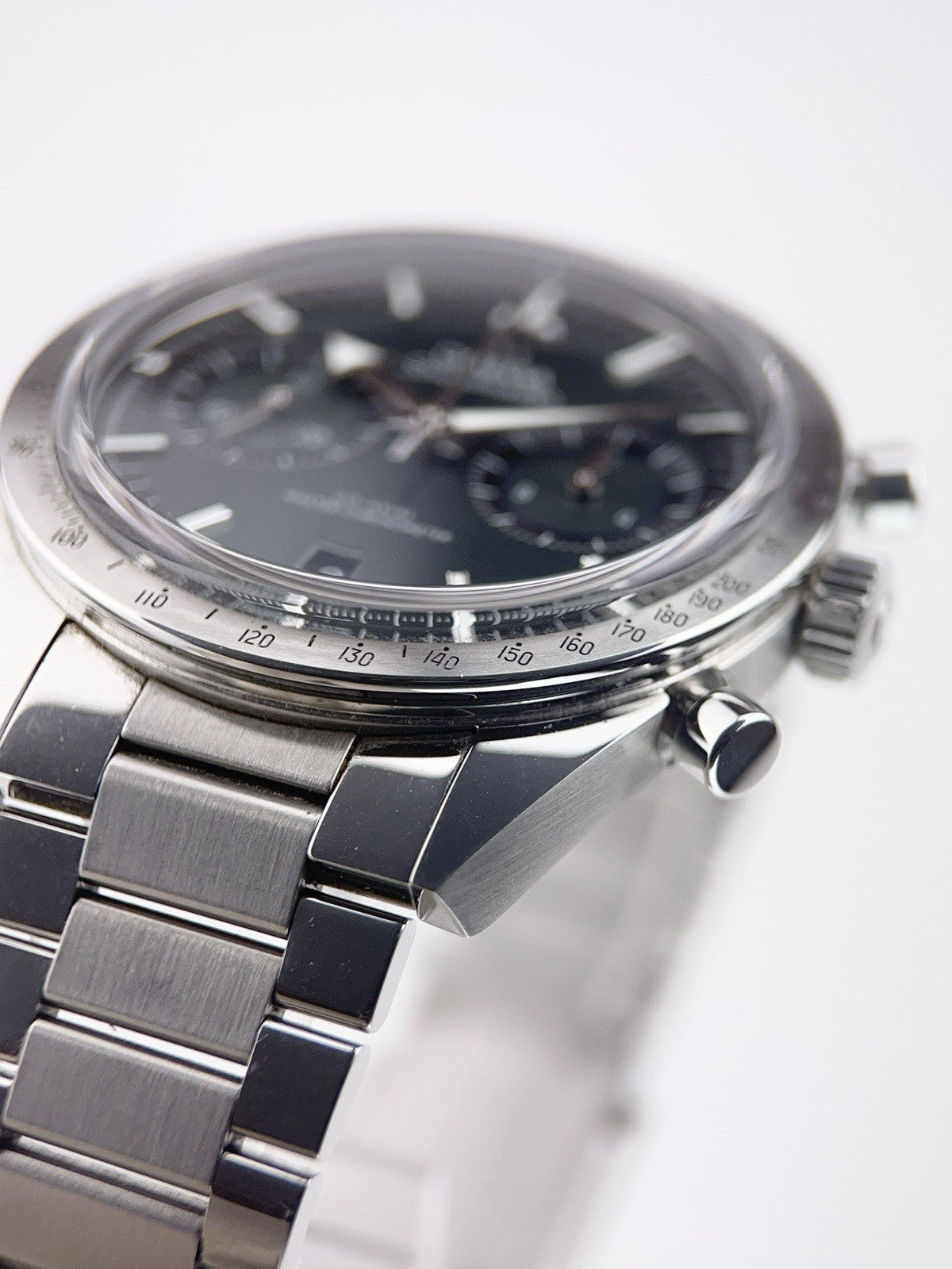 Omega Speedmaster Steel GREEN Dial 40.5mm Manual Wind Watch 332.12.41.51.10.001