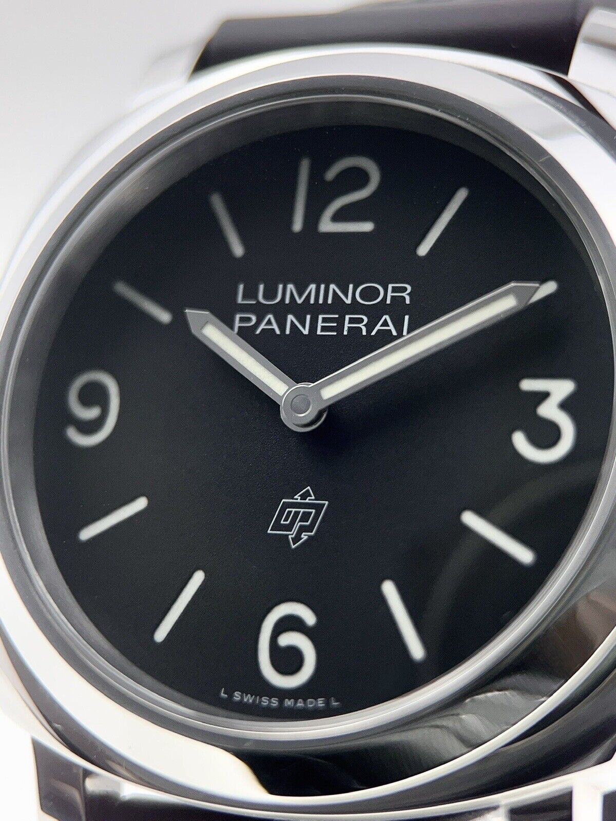 Panerai Luminor Base Logo Steel 44mm Manual Wind Men’s Watch PAM01086