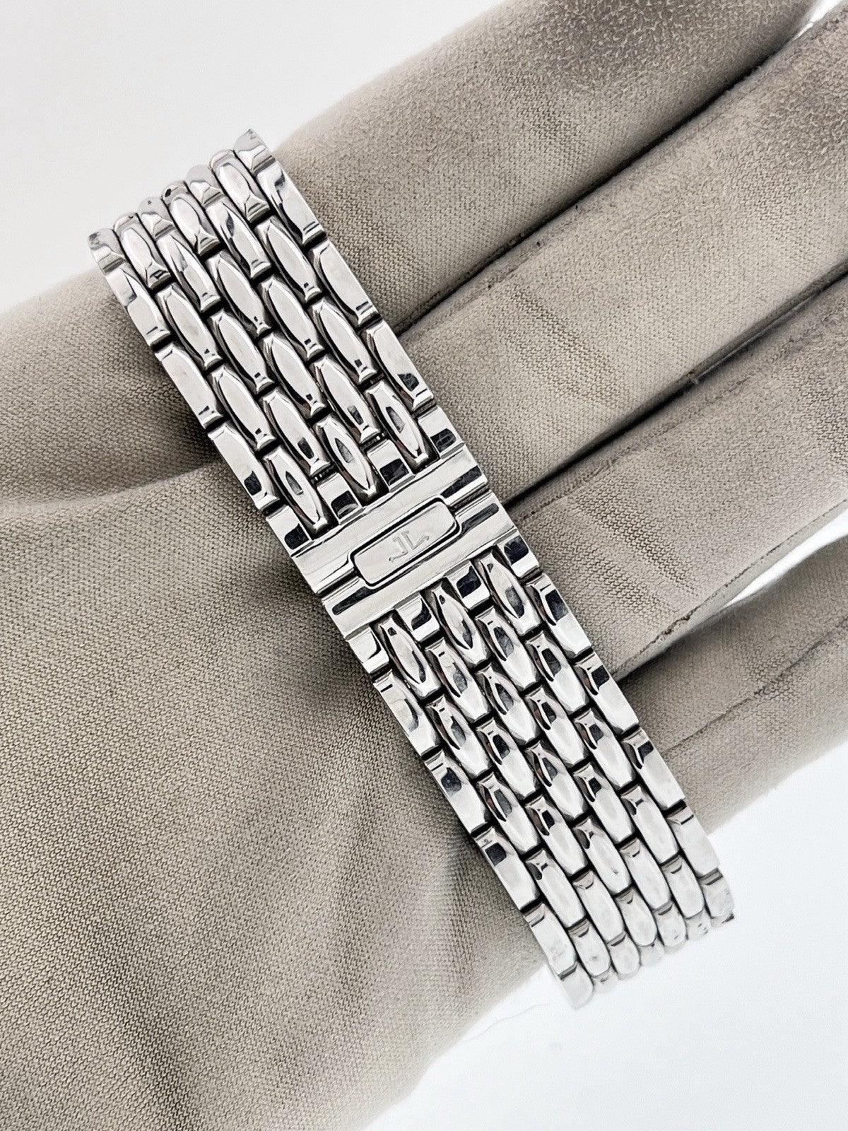 Jaeger-LeCoultre Reverso Steel Black & Silver Dial 26mm Manual Watch 272.8.54