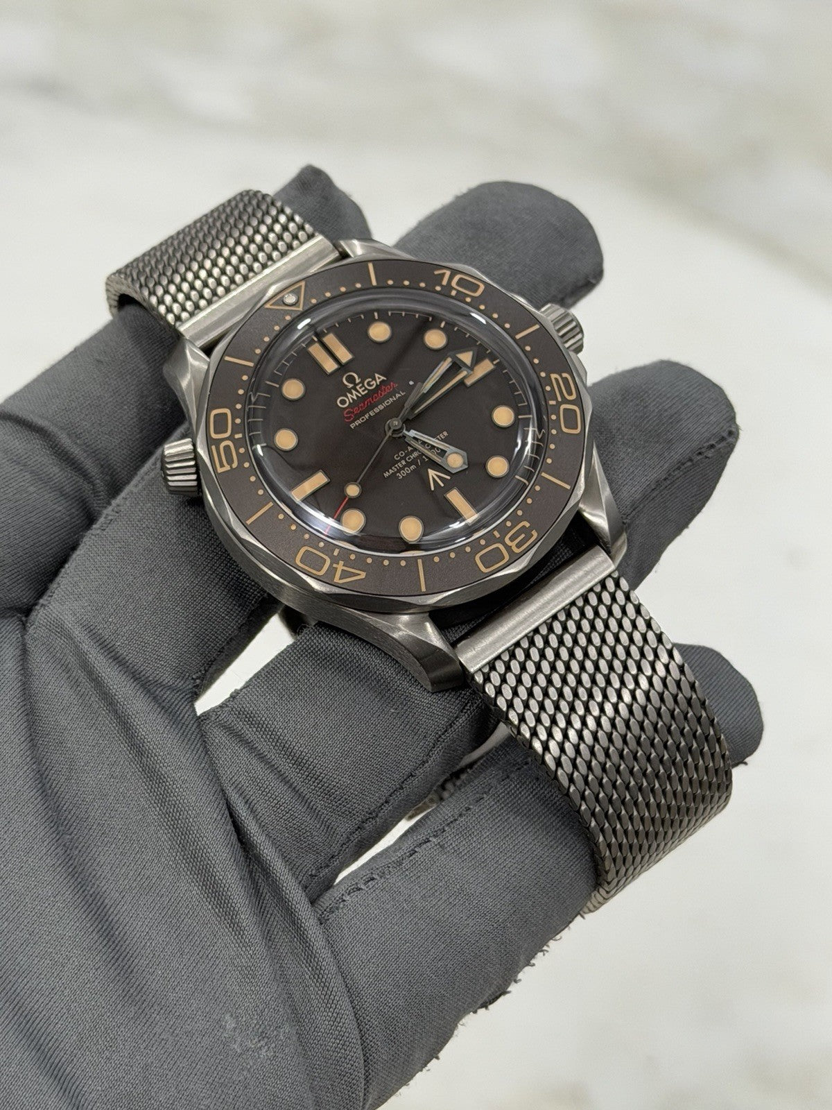 Omega Seamaster NTTD James Bond 007 No Time To Die Watch - 210.90.42.20.01.001