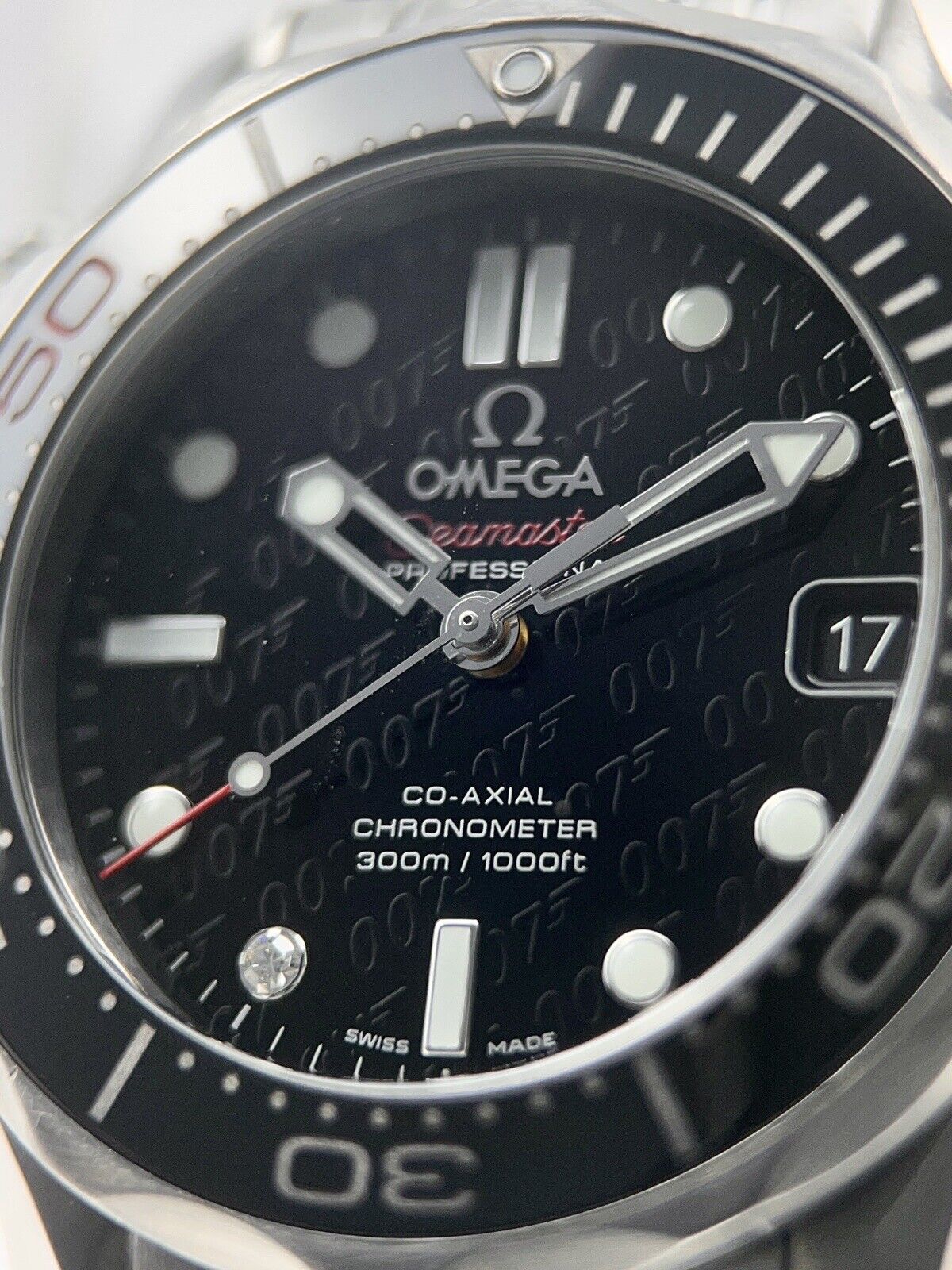 Omega Seamaster Midsize 36mm James Bond LE Watch 212.30.36.20.51.001 W/ Papers