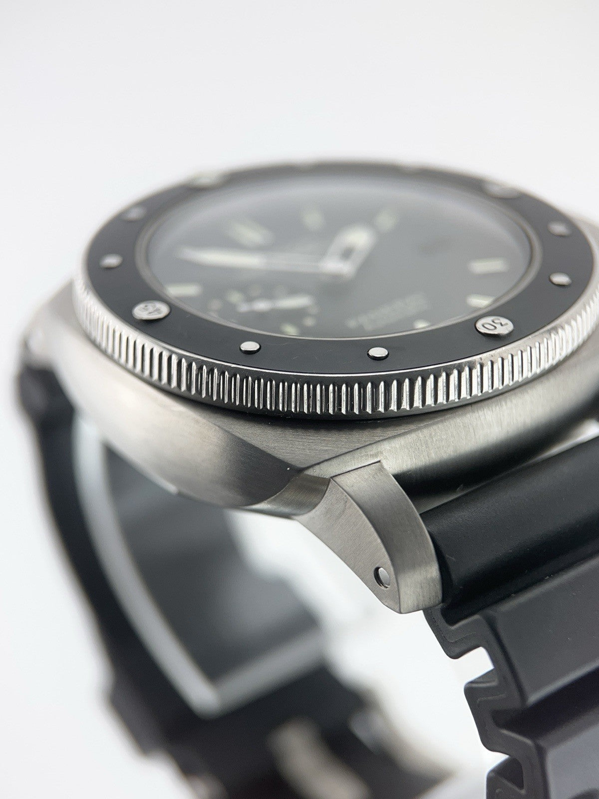 Panerai Luminor Submersible Titanium Black Dial 47mm Automatic Mens PAM00389