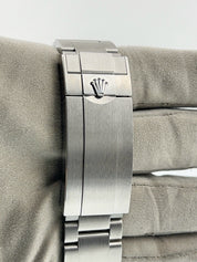 Rolex Sea-Dweller Stainless Steel Blue Dial 44mm Automatic Mens Watch 136660
