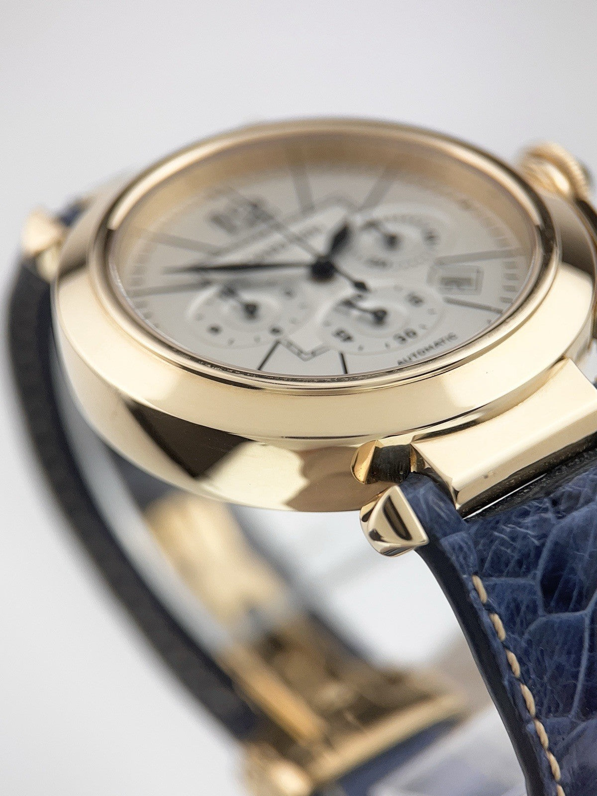 Cartier Pasha 18k Yellow Gold Silver Dial 42mm Automatic Men's Watch W3020151