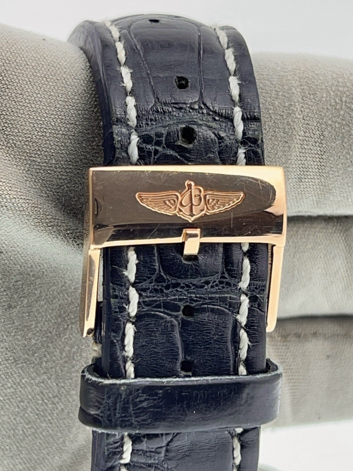 Breitling Transocean Chrono 18k Rose Gold White Dial 46mm Automatic Watch RB0510