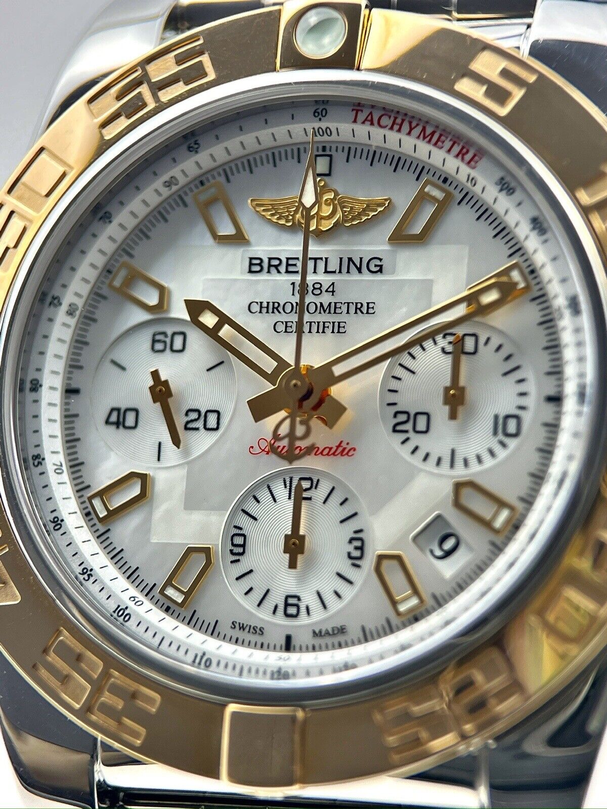 Breitling Men's Watch CB0140 Swiss Automatic Mother of Pearl 18k Rose Gold Steel