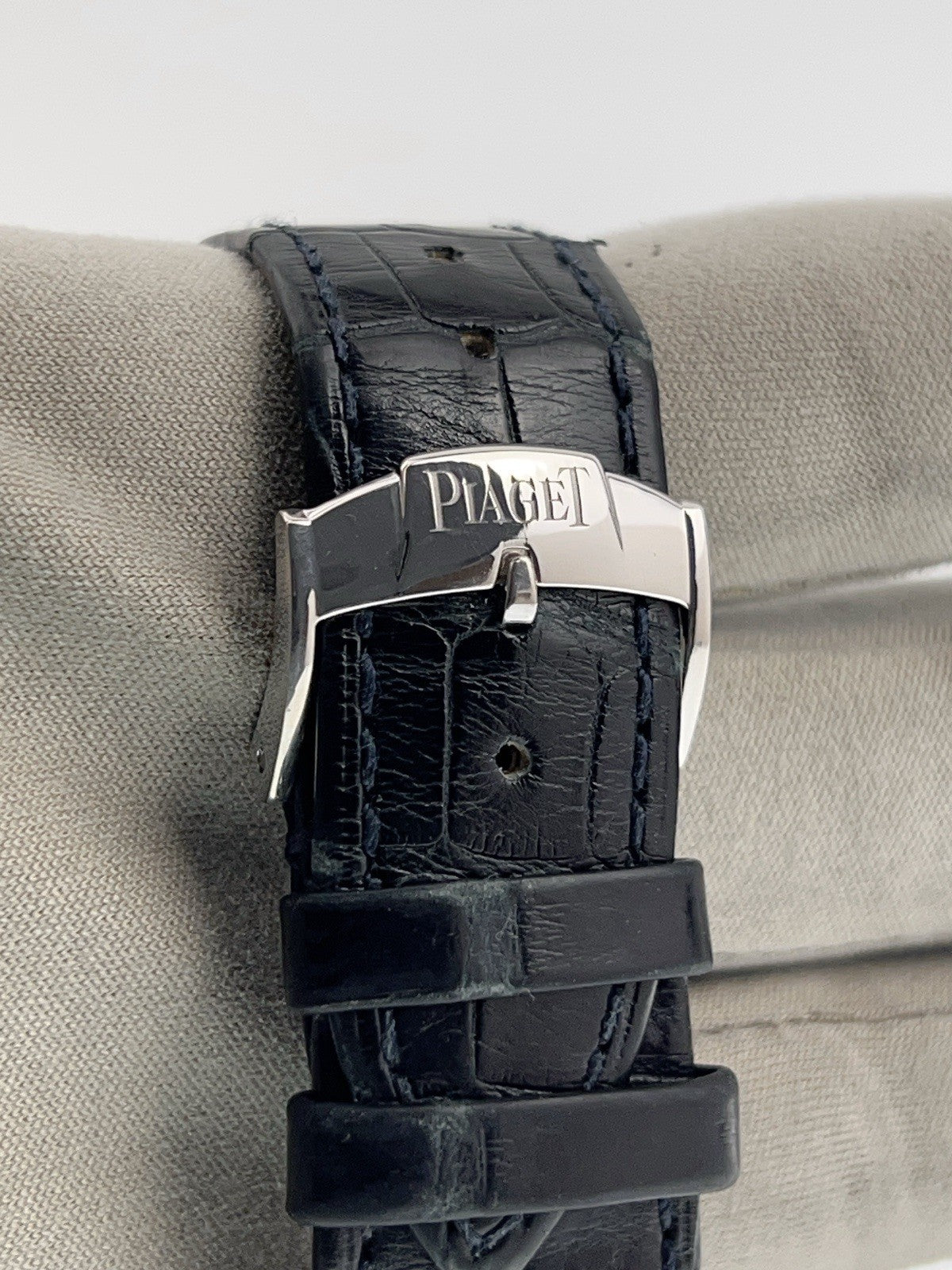 Piaget Mecanique 18k White Gold P10074