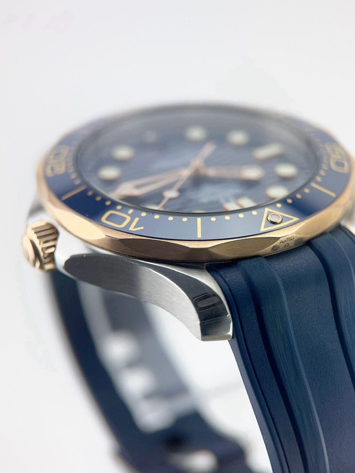 Omega Seamaster Diver 300 Steel Blue Dial 42mm Automatic 210.22.42.20.03.002