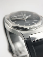 Girard Perregaux Laureato Stainless Steel Black Dial 42mm Automatic Men’s 81010
