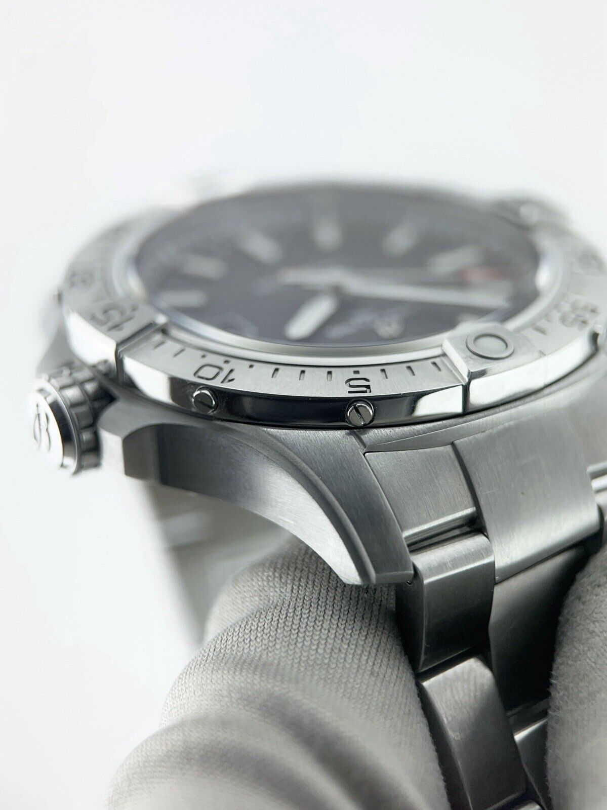 Breitling Avenger Stainless Steel Black Dial 42mm Automatic Men’s Watch A17328
