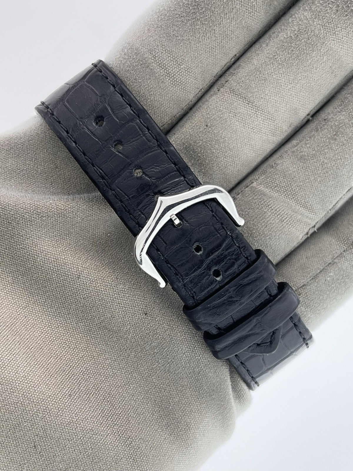 Cartier Tank Must Steel Black Dial 25mm Quartz Movement Unisex Watch WSTA0072