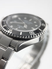 Rolex Sea-Dweller Stainless Steel Black Dial 40mm Automatic Mens Watch 16600T