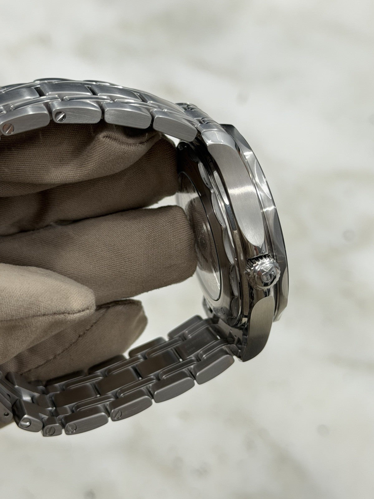 2024 Omega Seamaster Steel White Dial 42mm Automatic Watch 210.30.42.20.04.001