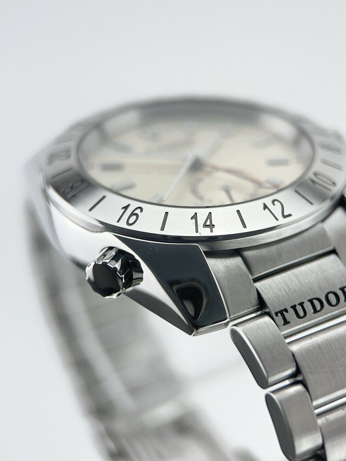 Tudor Sport Aeronaut Stainless Steel Champagne Dial 42mm Automatic Men’s 20200