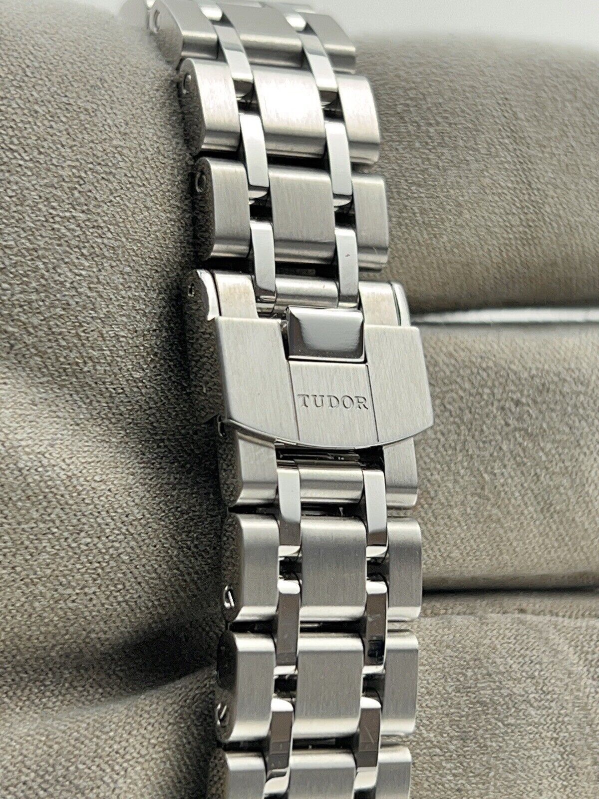 Tudor Royal Diamond Bezel Stainless Steel 28mm Automatic Women’s Watch 28320