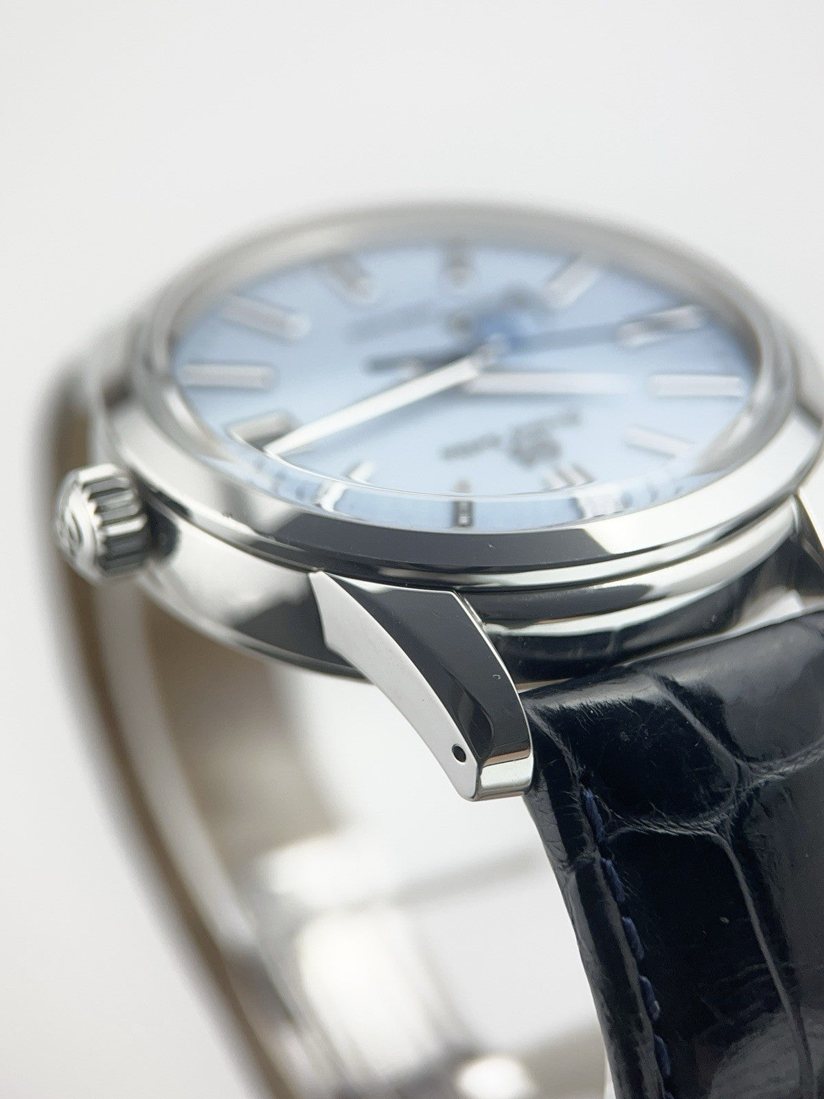 Grand Seiko Skyflake Stainless Steel Icy Blue Dial 40.2mm Automatic Mens SBGA407