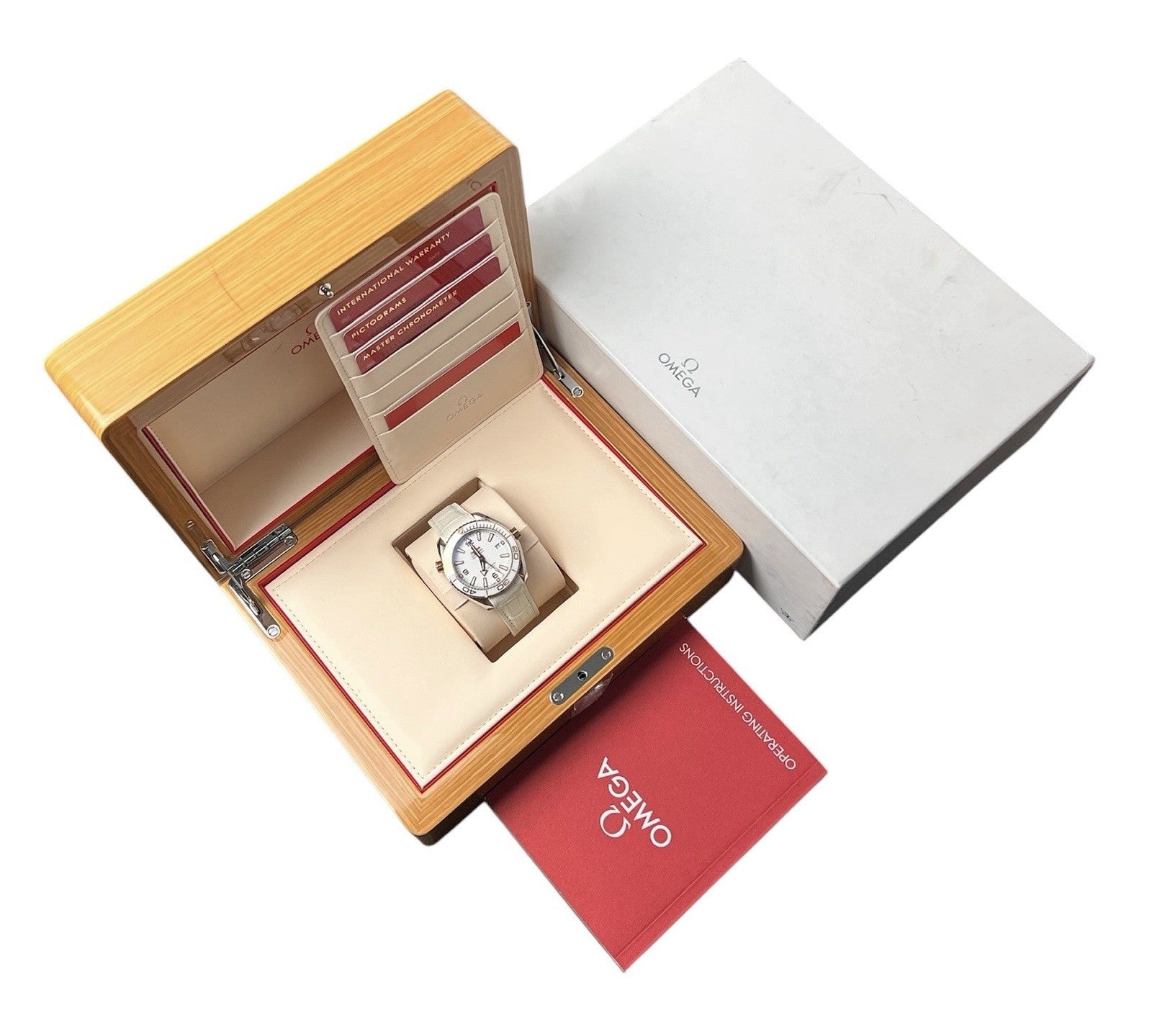 Omega Seamaster White Dial Steel and Gold 39.5mm Automatic 215.23.40.20.04.001