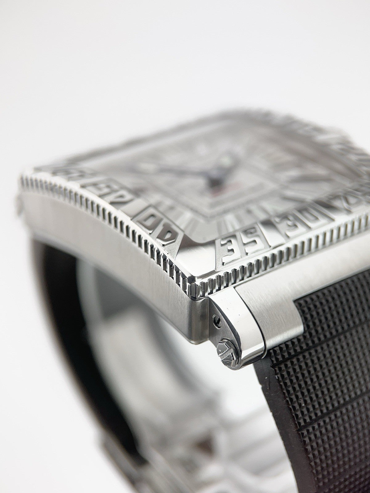 Roger Dubuis Stainless Steel Silver Dial 41mm Automatic Mens Watch G41 57 9 3 53