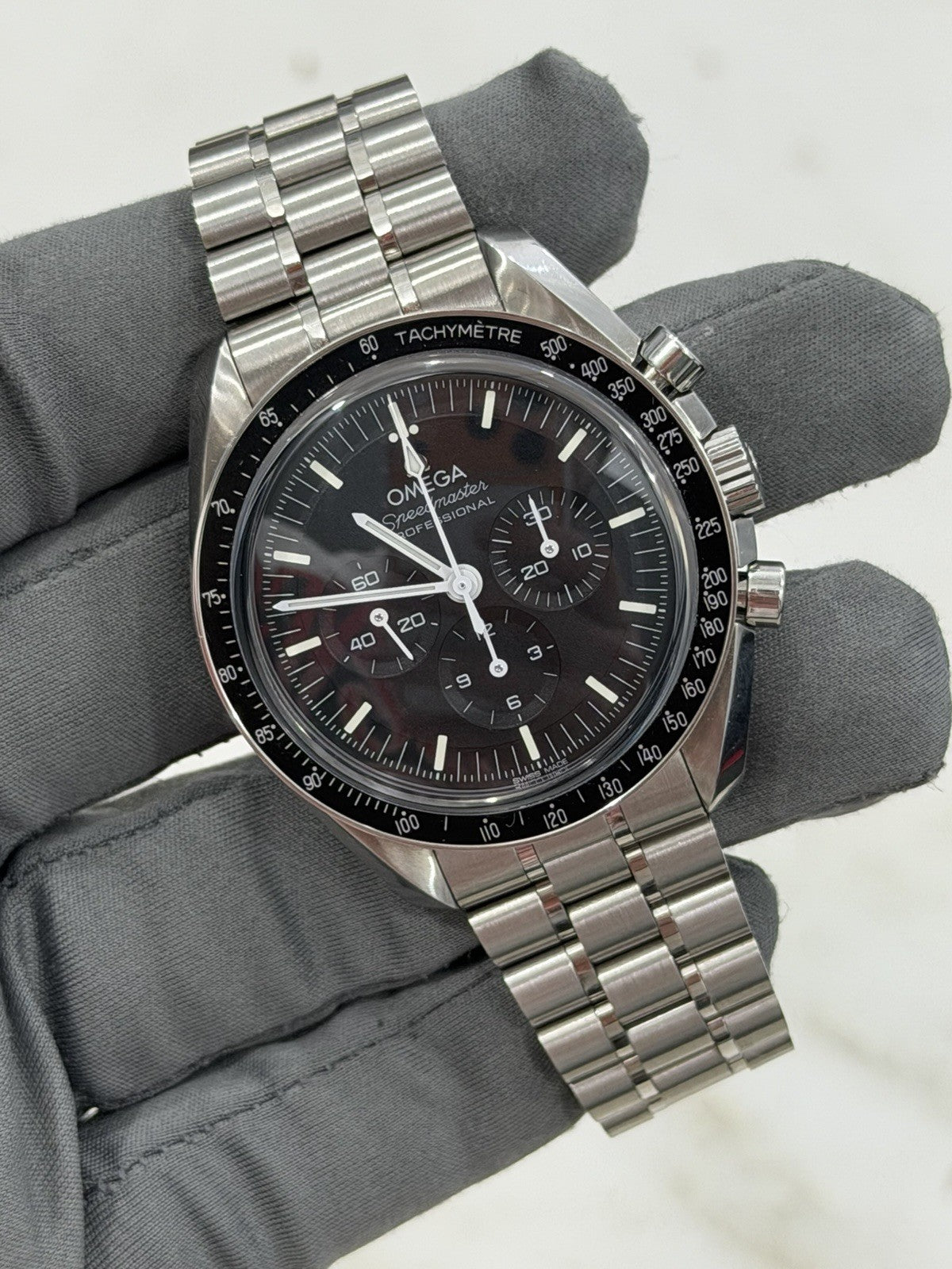 2024 Omega Speedmaster Moonwatch 42mm Black Sapphire Watch 310.30.42.50.01.002