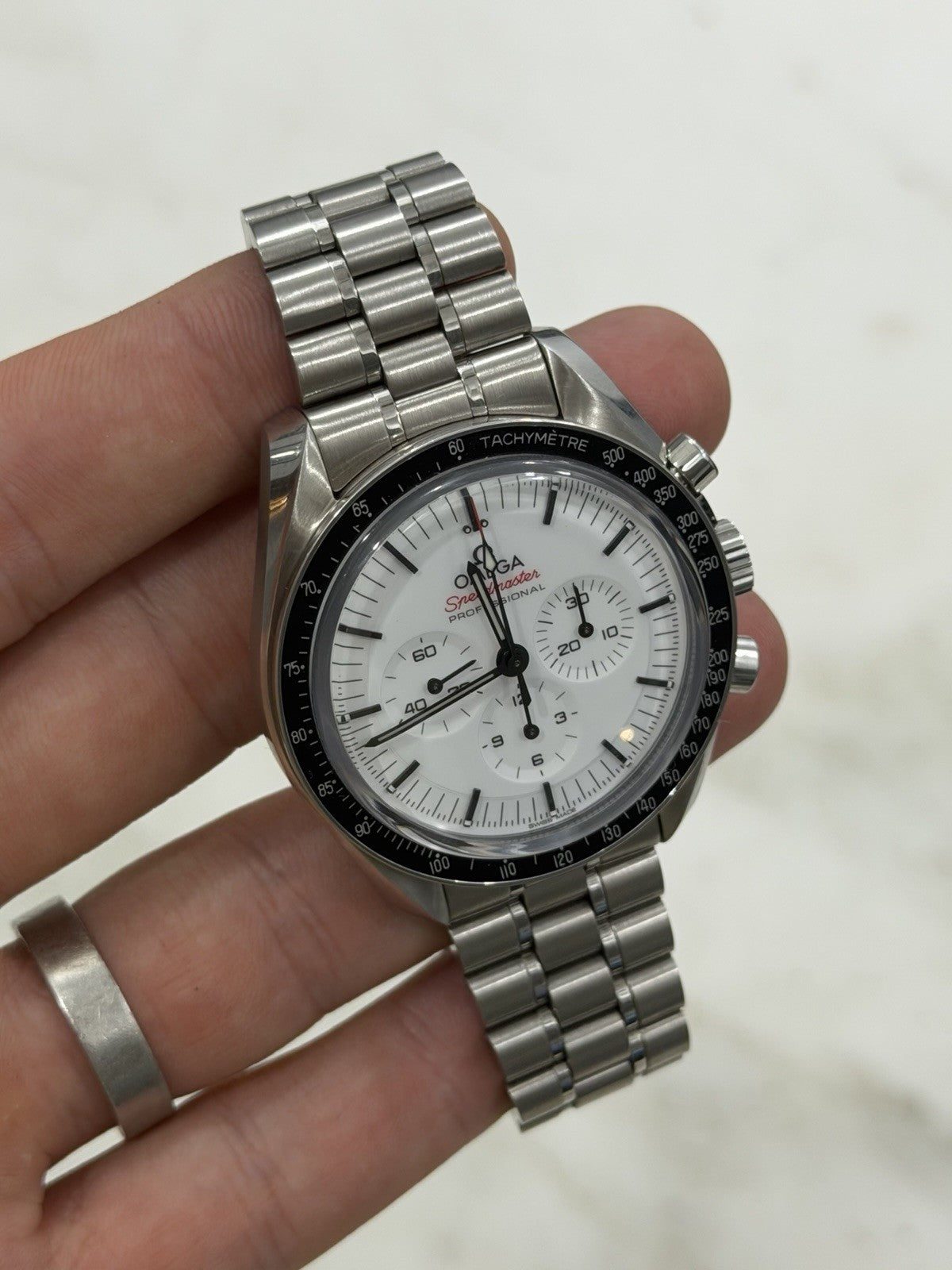 Omega Speedmaster White Dial 42mm Manual Wind Men's Watch 310.30.42.50.04.001