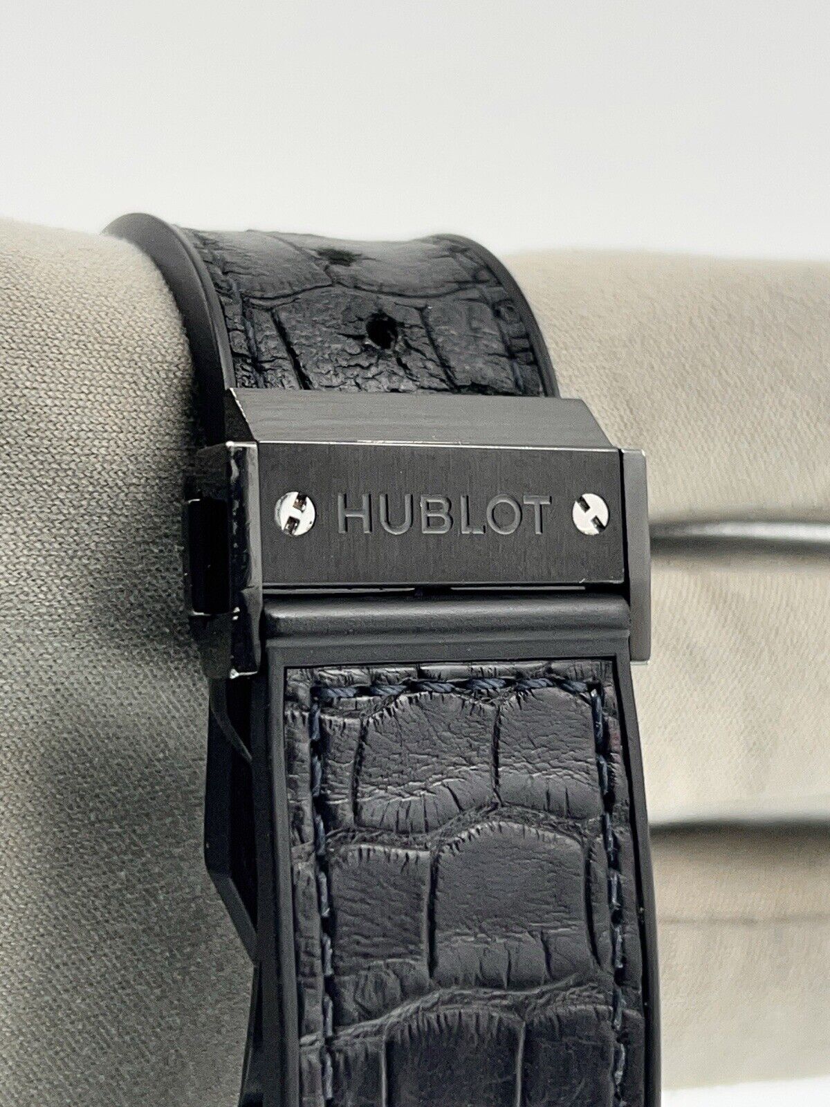 Hublot Classic Fusion Steel Black Dial 45mm Automatic Men’s Watch 501.ZM.1670.RX