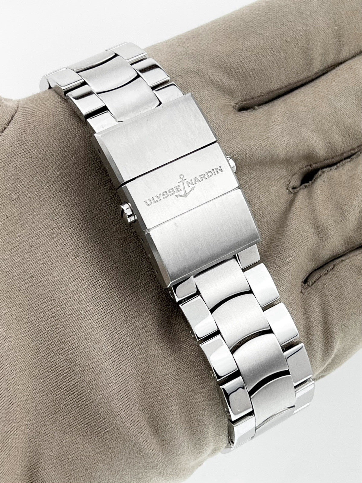 Ulysse Nardin Diver Steel 8153-180