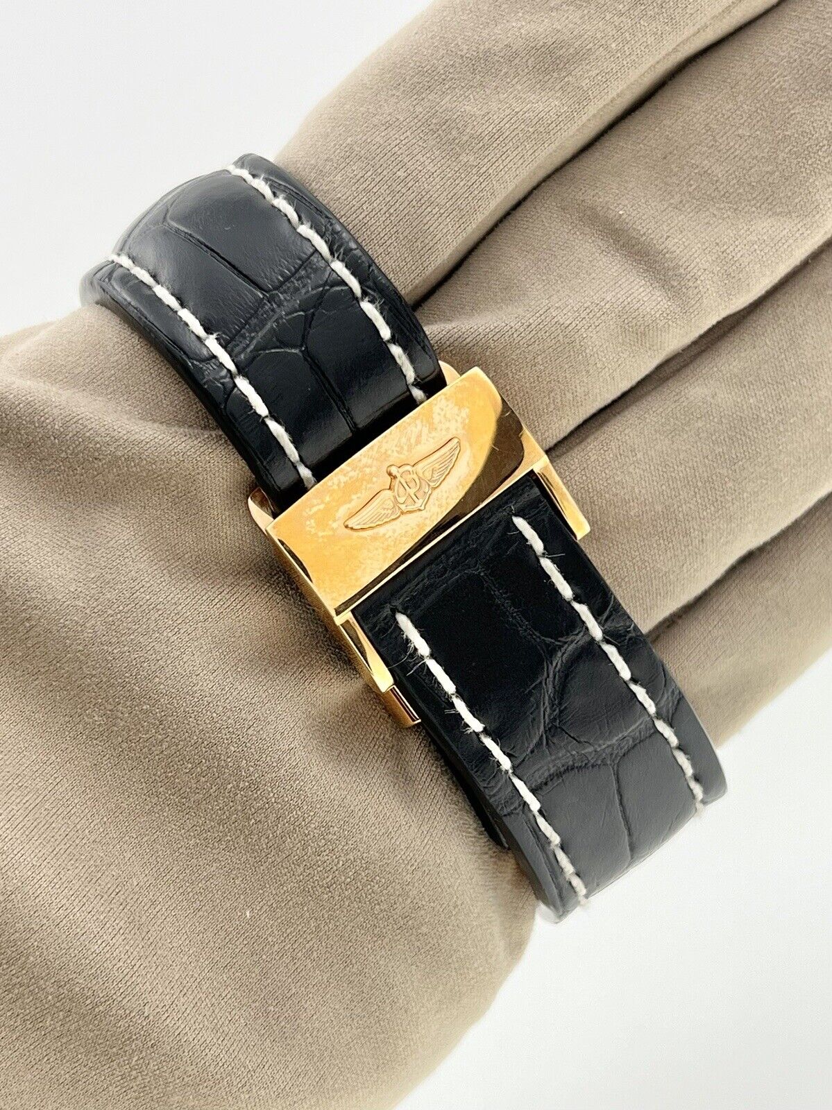 Breitling Chronomat 44 GMT 18k Rose Gold Black Automatic Men’s Watch HB0421
