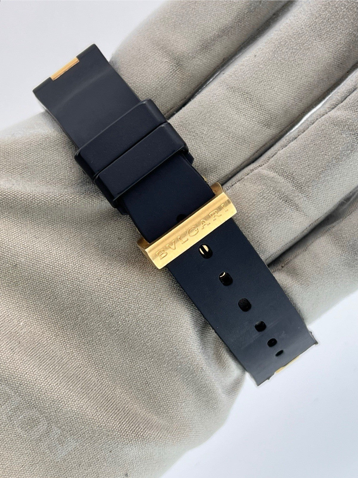18k Yellow Gold Bvlgari Diagono AL38G